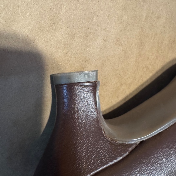 ARRAY LOW HEEL LEATHER PUMPS - Picture 8 of 10